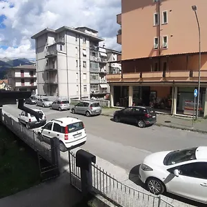 Appartamento Centrale Fino A 8 Posti Letto, Pontremoli